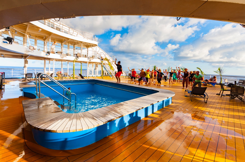 swimming pool aboard the cruise vessel Aranui