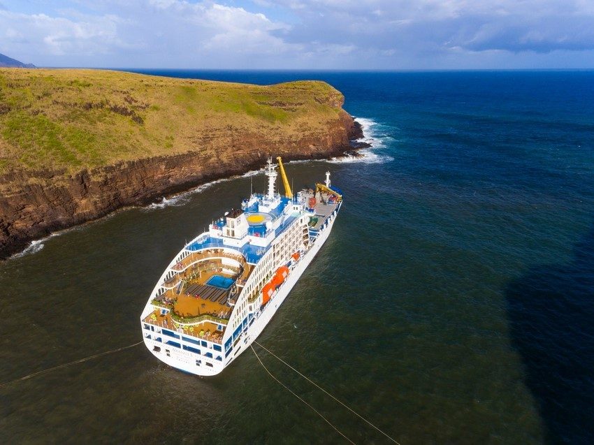 cruise ship Aranui at sea