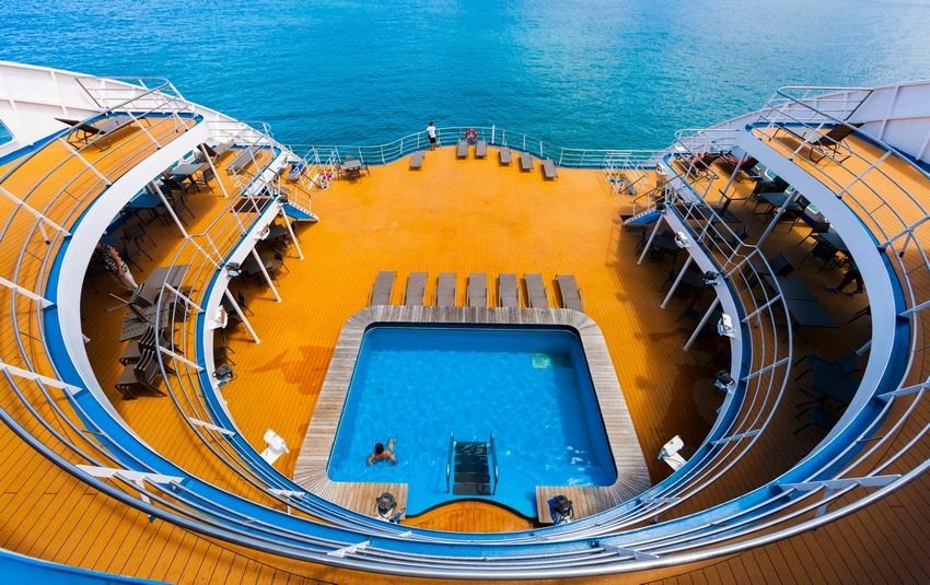 swimming pool aboard the cruise vessel Aranui